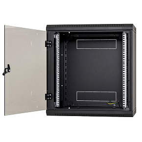 Násten.rack jednodielny 18U/495mm plech.dvere čierny