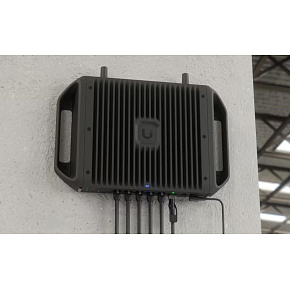 UBNT UCG-Industrial UBNT UCG-Industrial