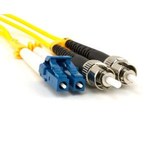 Optický patchkábel duplexný, LC-ST 9/125um SM, 2m, OS2 Optický patchkábel duplexný, LC-ST 9/125um SM, 2m, OS2